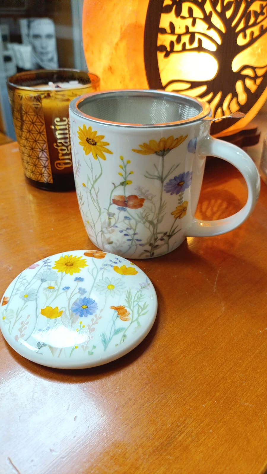 Tazza Mug in ceramica con Infusore e Coperchio fiori ML 380