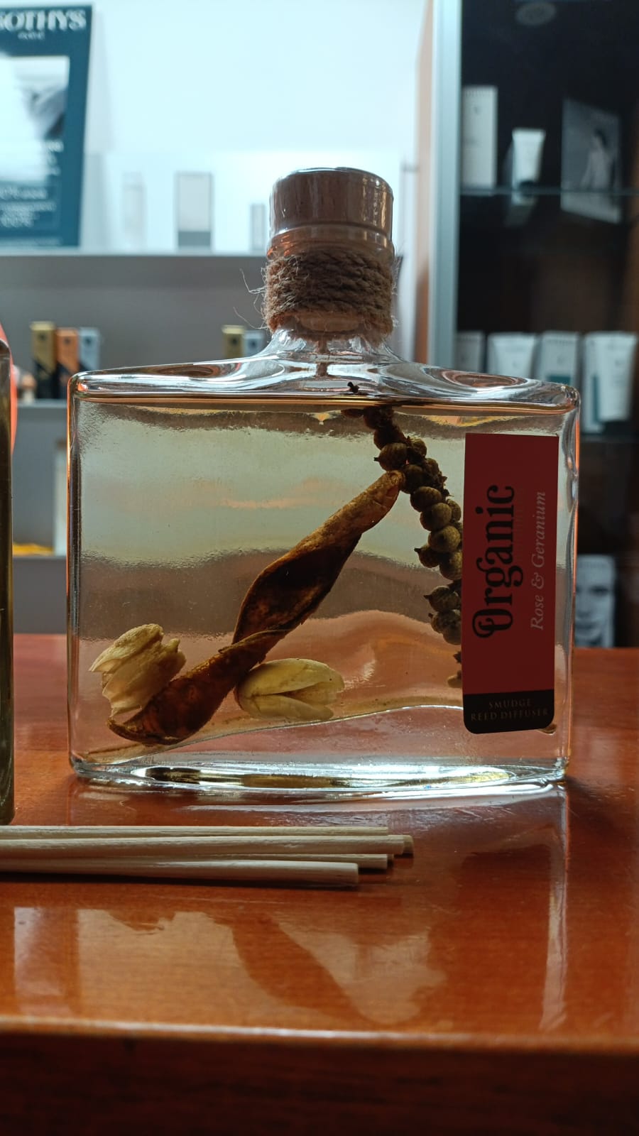 Diffusore di profumo per ambiente con bastoncini ml 150 smudge Rosa e Geranio