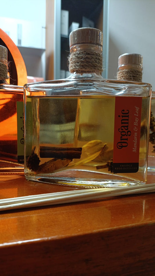 DIFFUSORE CON OLIO ESSENZIALE ORGANIC GOODNESS - MANDARINO E ALLORO - 150ML