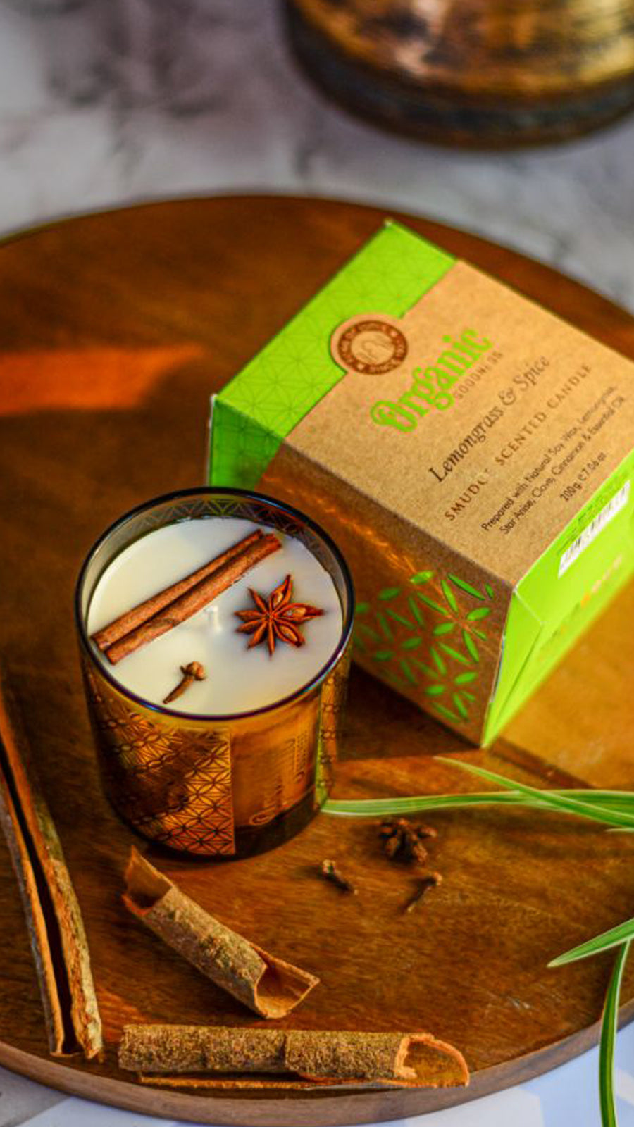 Candela Organic Goodness in cera di soia e frammenti di Lemongrass & Spezie gr 200